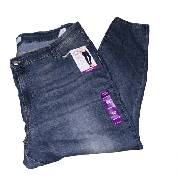Womens Levis, mid rise skinny,  size 26 jeans, NEW WITH TAGS!!! - Picture 1 of 4